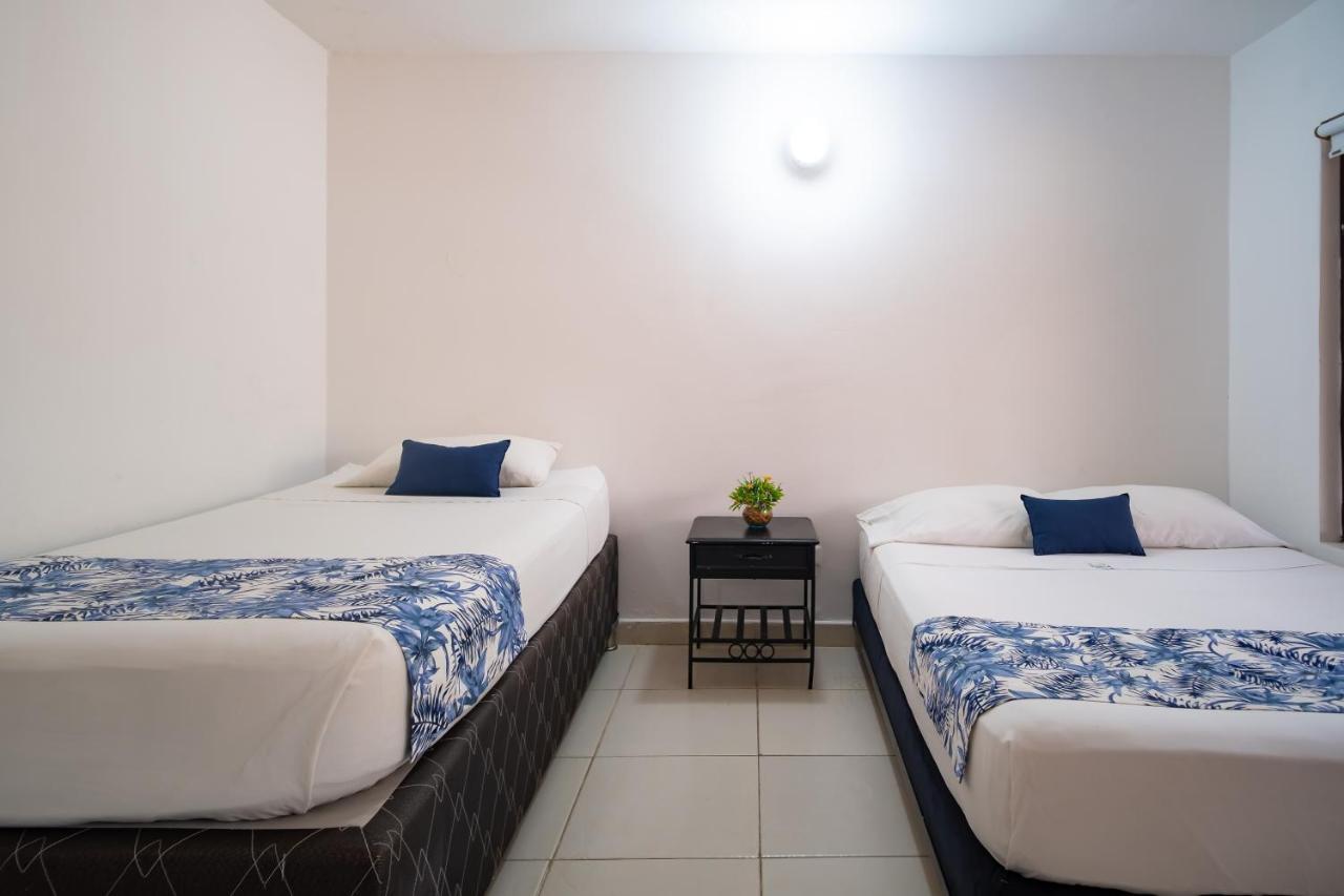 Playa Hawai Ibague Hotel ภายนอก รูปภาพ
