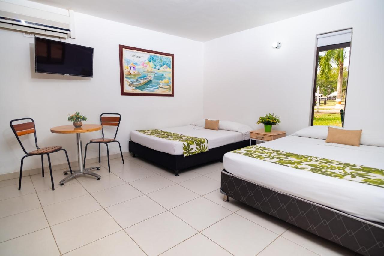 Playa Hawai Ibague Hotel ภายนอก รูปภาพ