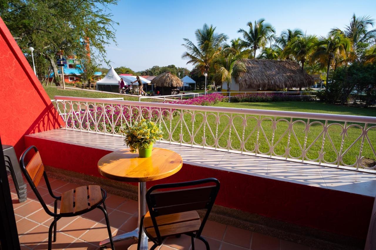 Playa Hawai Ibague Hotel ภายนอก รูปภาพ
