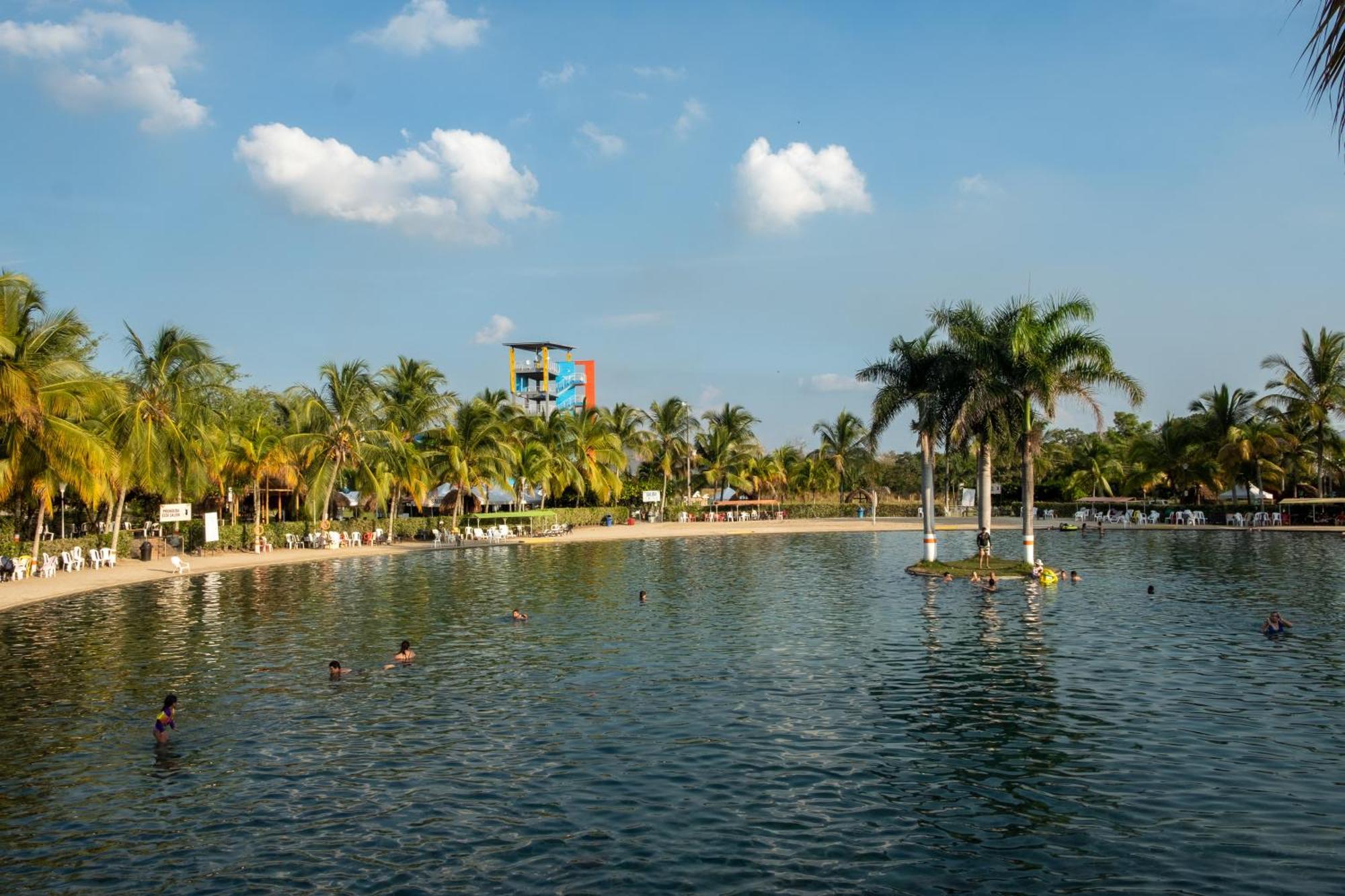 Playa Hawai Ibague Hotel ภายนอก รูปภาพ